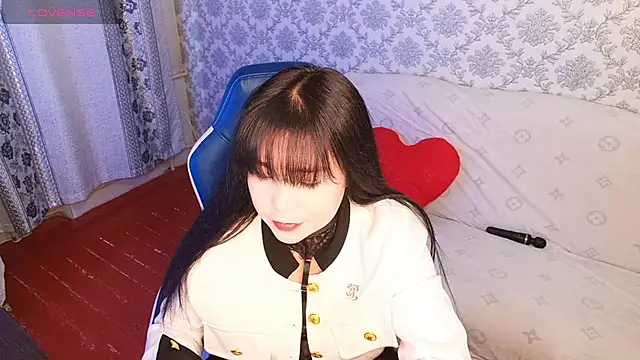 MissValday online show from 10.09.25