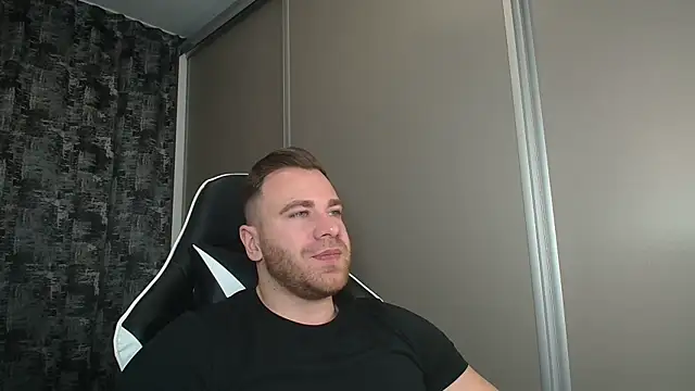 Thori92 online show from 01.10.25