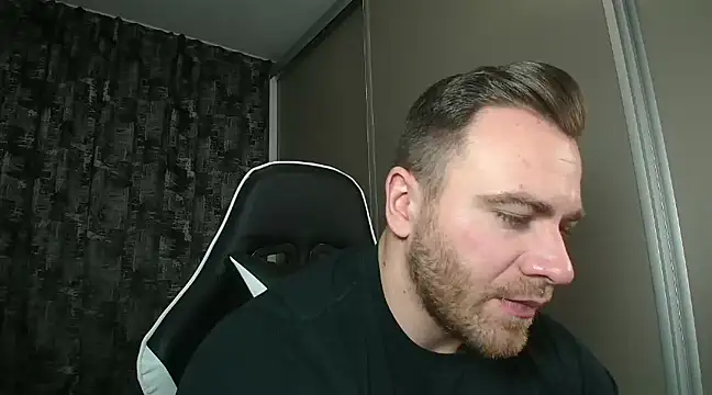 Thori92 online show from 02.04.25