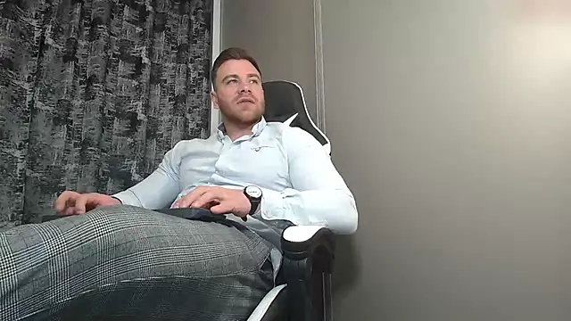 Thori92 online show from 02.15.25