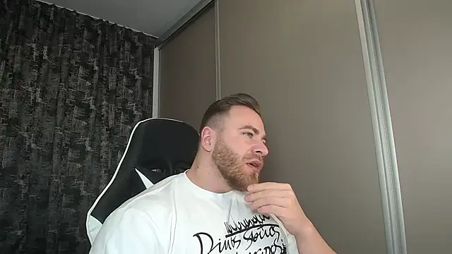 Thori92 online show from 03.02.25