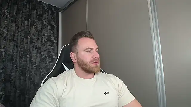 Thori92 online show from 03.05.25