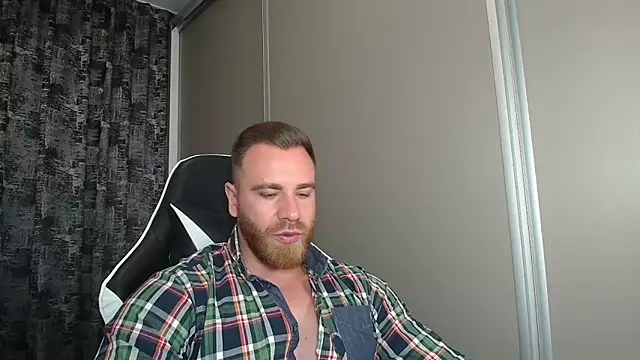 Thori92 online show from 09.14.25