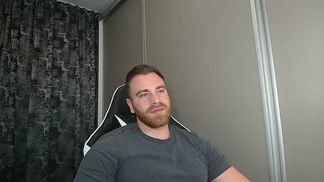 Thori92 online show from 11.14.25