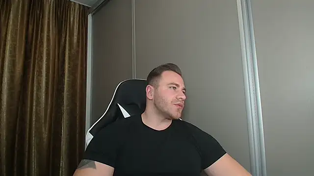 Thori92 online show from 12.13.25