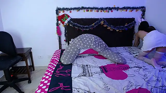 I am kim online show from 11.25.25