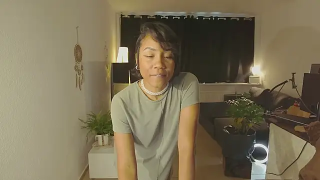 Therainqueen online show from 01.13.26