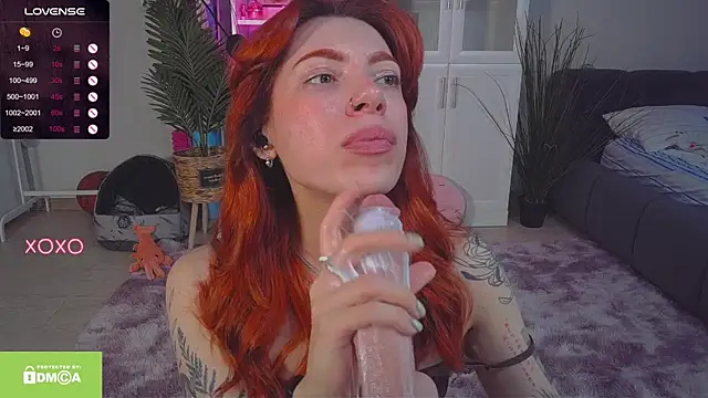 Snapshot of MaryStocks chatting on 10.13.25 MaryStocks online show from 10.13.25