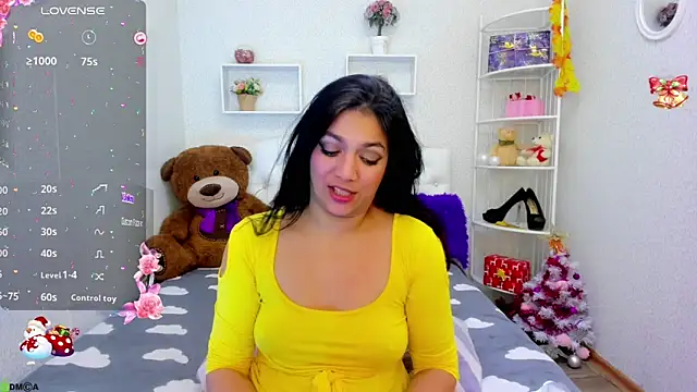 Mollywell online show from 01.04.25