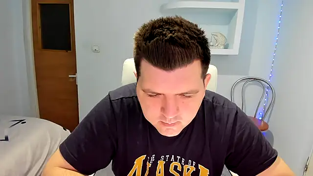 Snapshot of Basystem chatting on 12.12.24 Basystem online show from 12.12.24