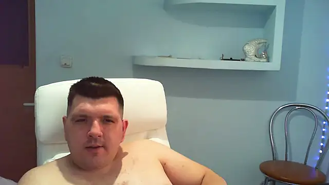 Snapshot of Basystem chatting on 01.31.25 Basystem online show from 01.31.25