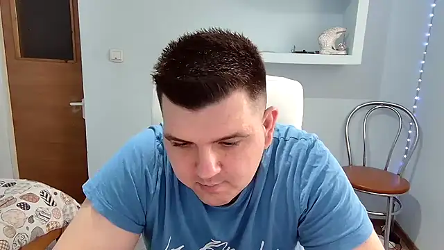 Snapshot of Basystem chatting on 02.01.25 Basystem online show from 02.01.25