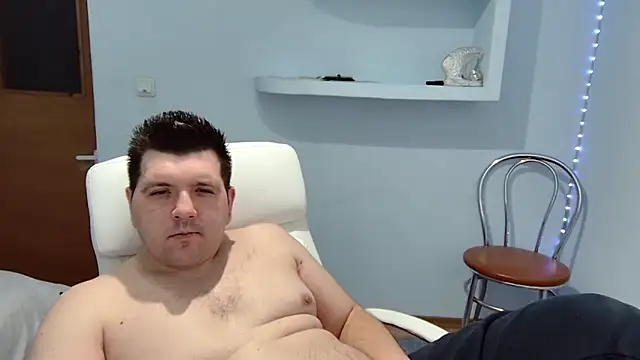 Snapshot of Basystem chatting on 02.28.25 Basystem online show from 02.28.25