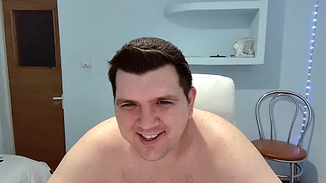 Snapshot of Basystem chatting on 03.02.25 Basystem online show from 03.02.25
