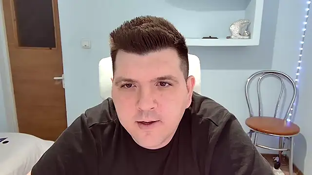Snapshot of Basystem chatting on 03.17.25 Basystem online show from 03.17.25