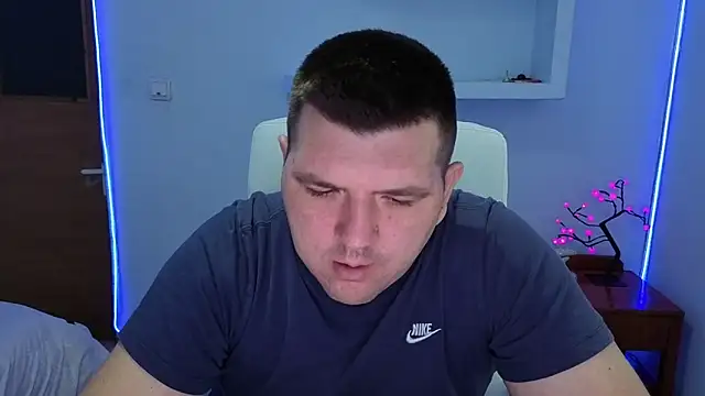 Snapshot of Basystem chatting on 09.13.25 Basystem online show from 09.13.25