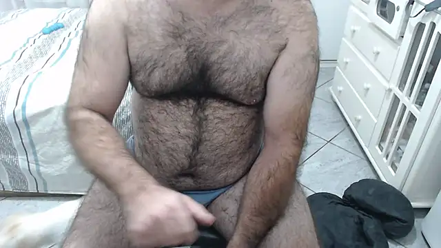 Snapshot of MysterBearMG chatting on 05.01.26 MysterBearMG online show from 05.01.26