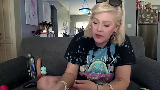 Lexi Shocker online show from 01.15.26