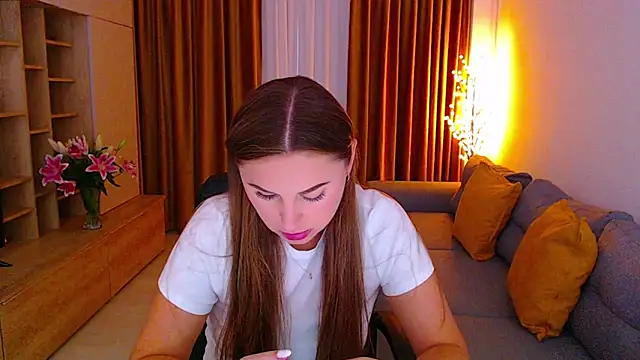 Snapshot of _Mia_Adams chatting on 09.20.25 Mia Adams online show from 09.20.25