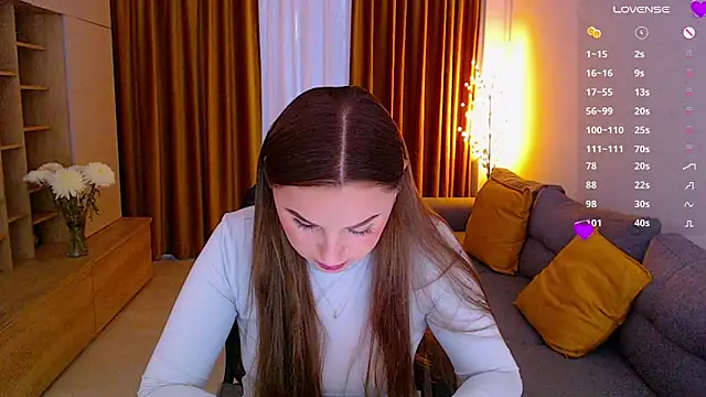 Snapshot of _Mia_Adams chatting on 10.25.25 Mia Adams online show from 10.25.25