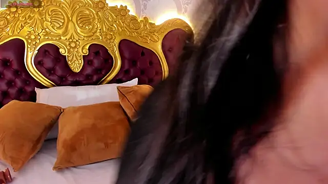 Snapshot of Dulce_26_ chatting on 12.18.24 Dulce 26 online show from 12.18.24