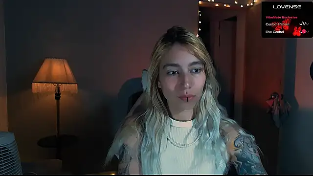 Saucy Jenn online show from 01.26.25