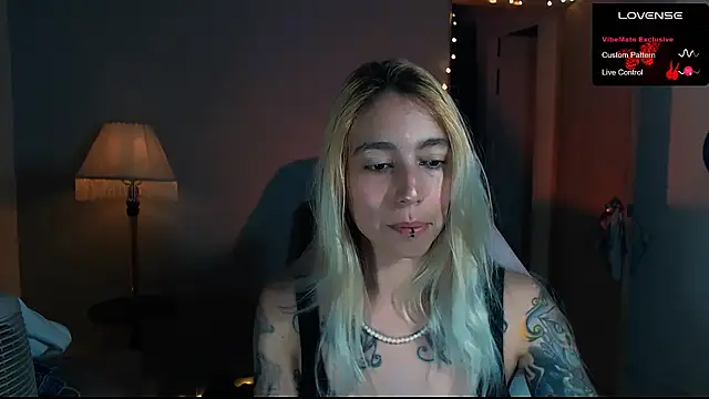 Saucy Jenn online show from 01.26.25