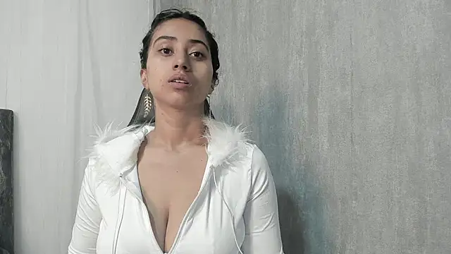 Valentinne z online show from 12.24.24