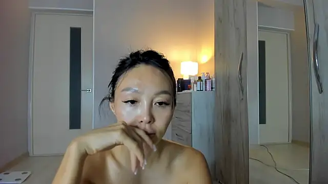 Snapshot of keiko_hot chatting on 07.16.26 keiko hot online show from 07.16.26