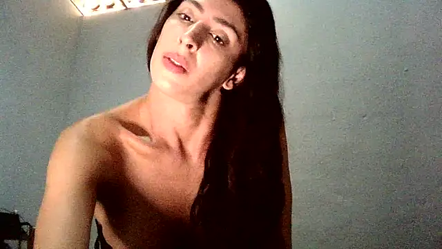 AlexiaDuucan online show from 01.25.25