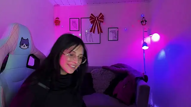 Kyomi chang online show from 12.17.24