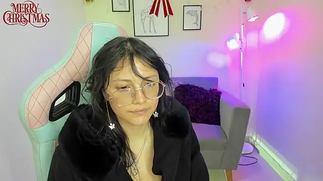 Kyomi chang online show from 12.27.24