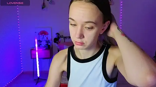 SexyCocobutt online show from 10.17.25