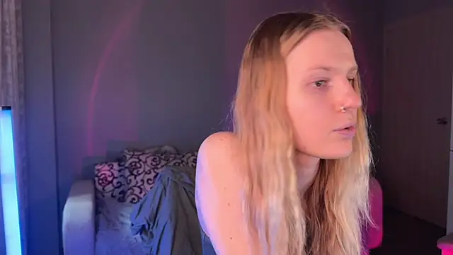 Chanel Gill online show from 10.01.25