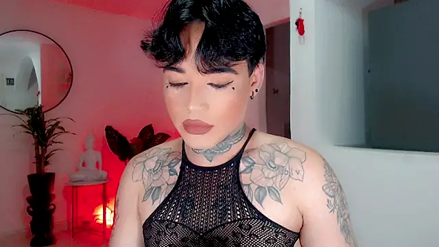 Snapshot of little_star_porn chatting on 09.21.25 little star porn online show from 09.21.25