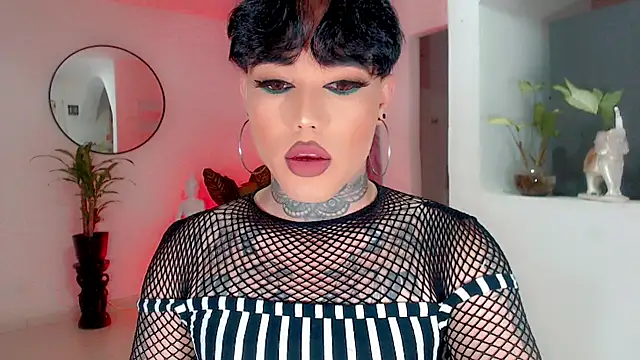 Snapshot of little_star_porn chatting on 09.24.25 little star porn online show from 09.24.25