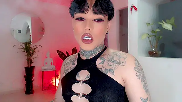 Snapshot of little_star_porn chatting on 09.27.25 little star porn online show from 09.27.25