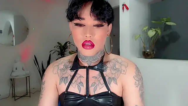 Snapshot of little_star_porn chatting on 10.16.25 little star porn online show from 10.16.25