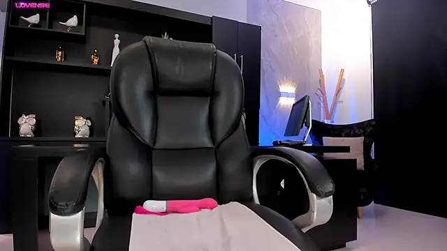 JennaOlsonX online show from 01.18.25