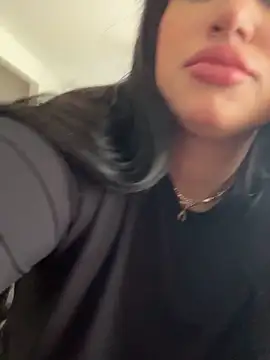 MeghanXO online show from 10.17.25