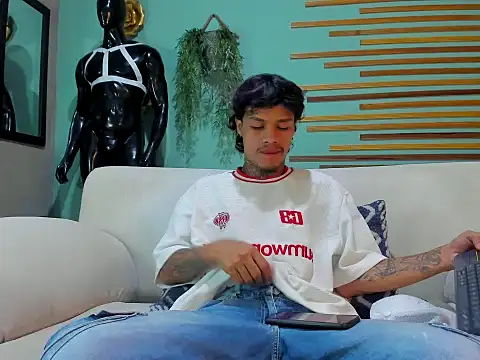 matew rodriguez8 online show from 02.28.26