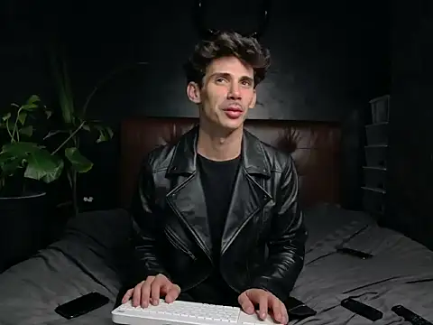 DanielCrush1 online show from 09.26.25