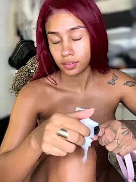 stormyy  online show from 09.17.25