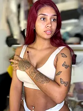 stormyy  online show from 09.18.25