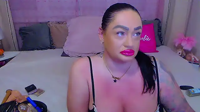 BustyVicky online show from 10.06.25