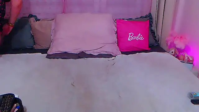 BustyVicky online show from 10.11.25