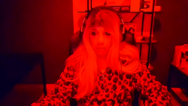 LatruieSow online show from 01.10.26