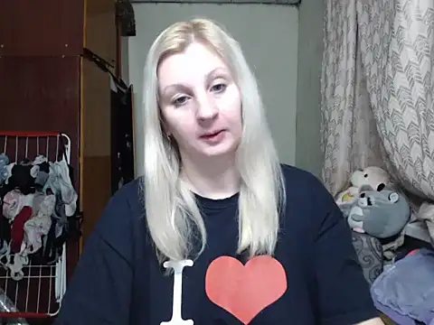 Snapshot of BustyBlond chatting on 01.26.25 BustyBlond online show from 01.26.25