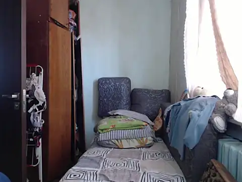 Snapshot of BustyBlond chatting on 02.22.25 BustyBlond online show from 02.22.25
