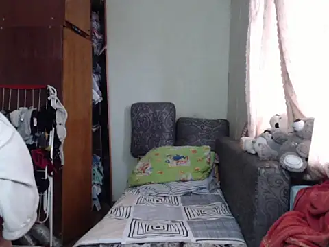 Snapshot of BustyBlond chatting on 03.19.25 BustyBlond online show from 03.19.25